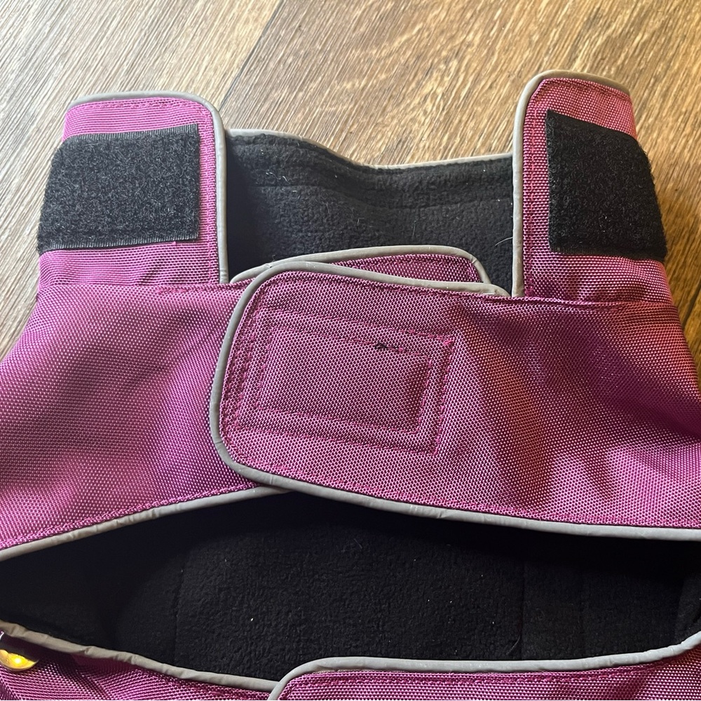 Dog Rivet Vest - Picture 4 of 6